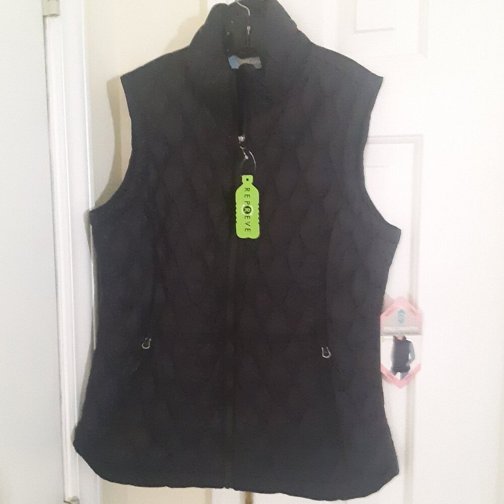 NWT -Ladies FREE COUNTRY QUILTED VEST - Size Small - Black
